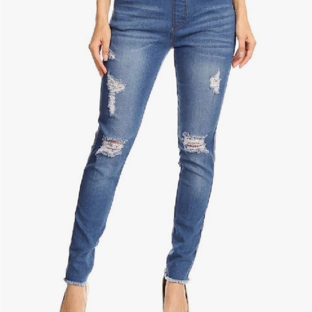 NWOT Distressed Skinny Jeans - Blue. Pull on denim leggings/jeggings
